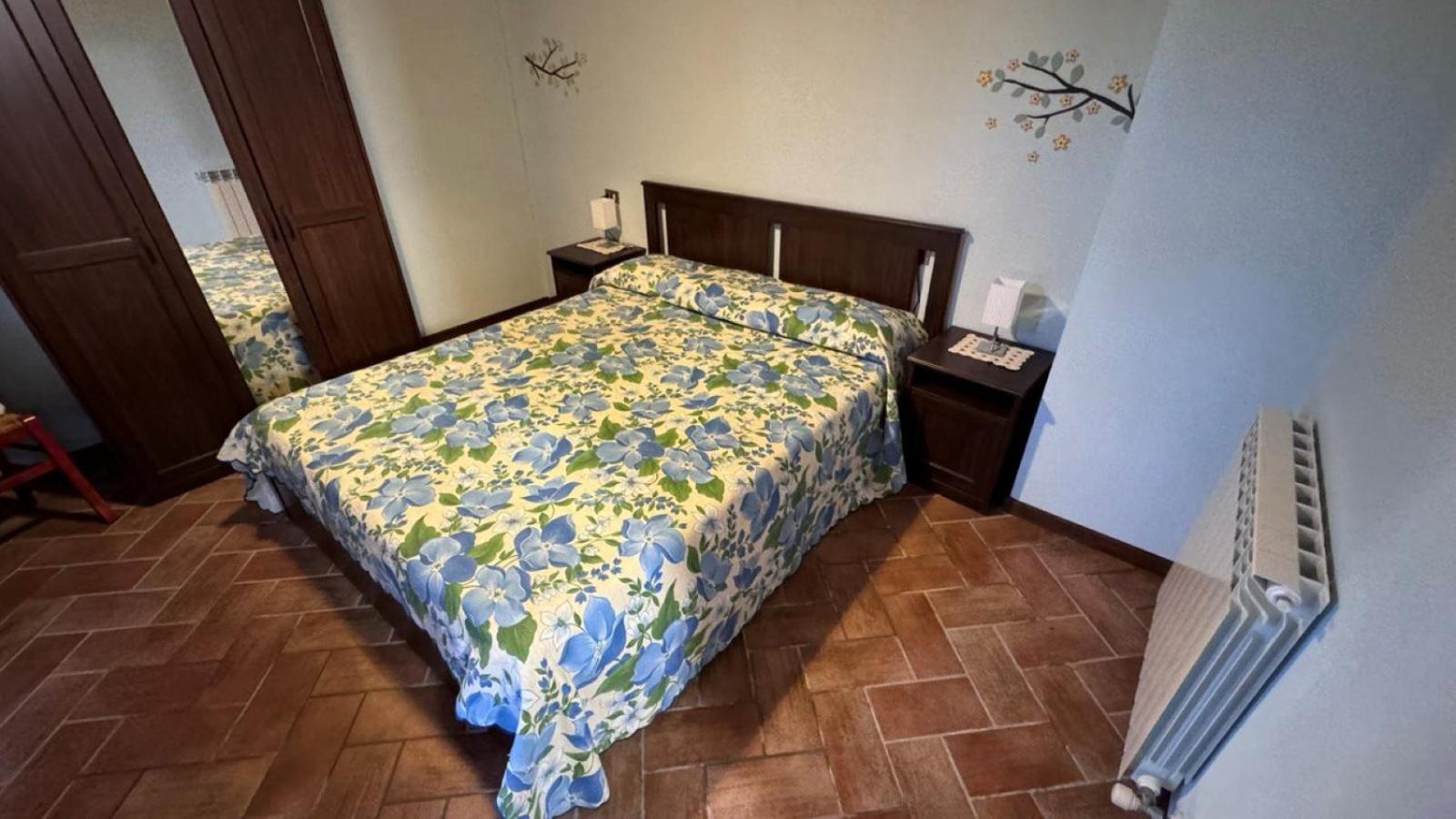 Appartamento Isenesi Gambassi Terme Dış mekan fotoğraf